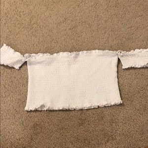 Scrunched crop white top